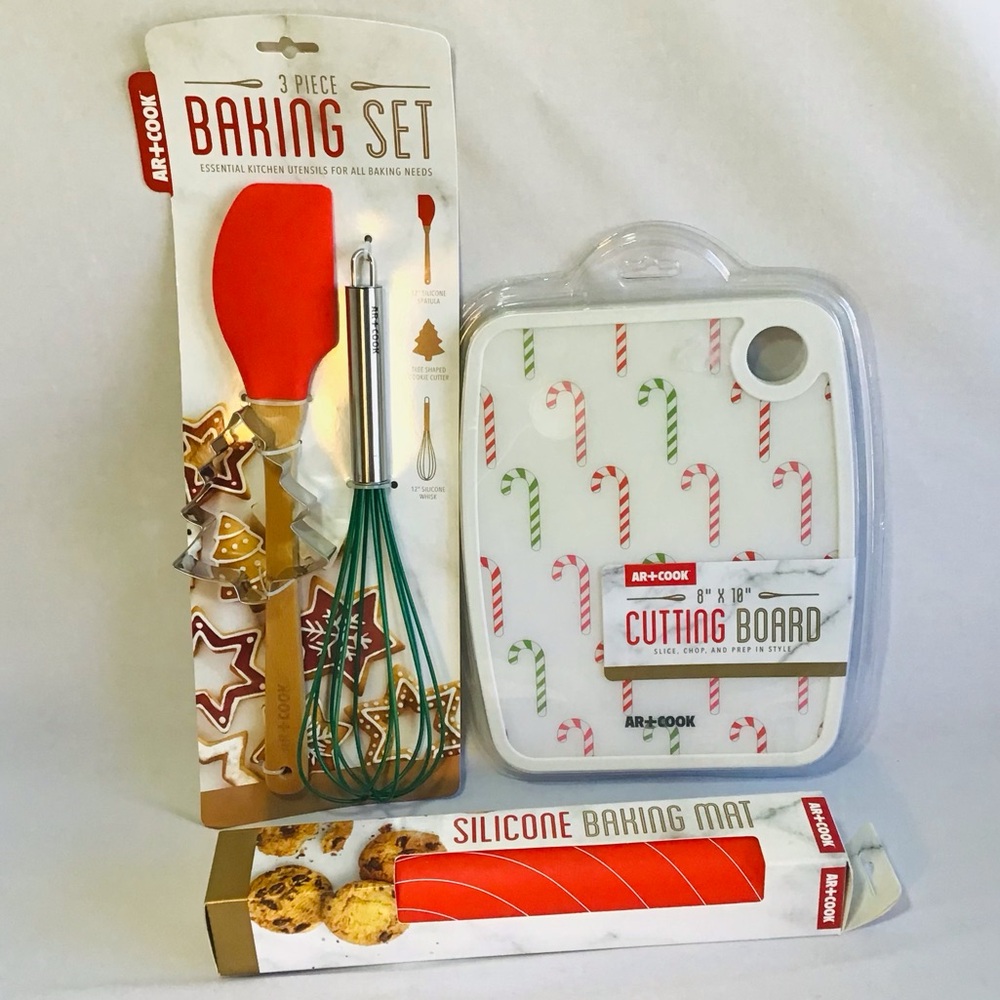 Art N Cook Baking Bundle w/ Baking Mat, Chopping Board & 3 pc Xmas Baking Set
